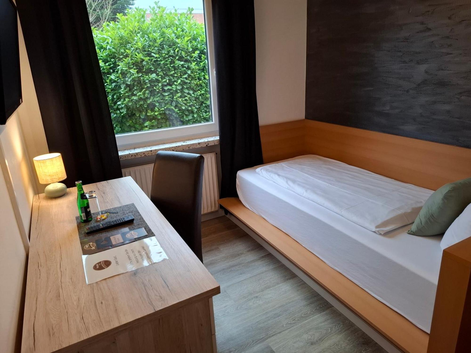 Hotel Am Schwarzen Berg Stade Ngoại thất bức ảnh